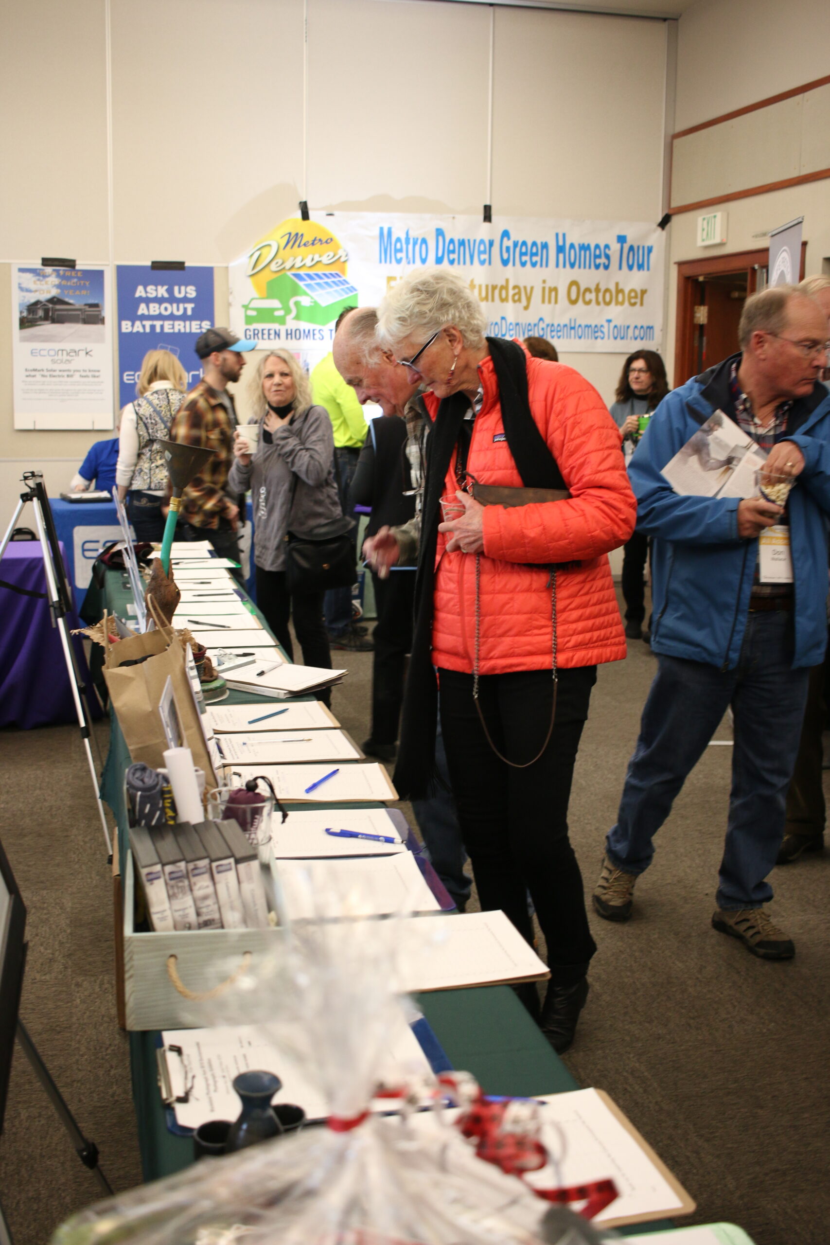 2019 auction checking it out